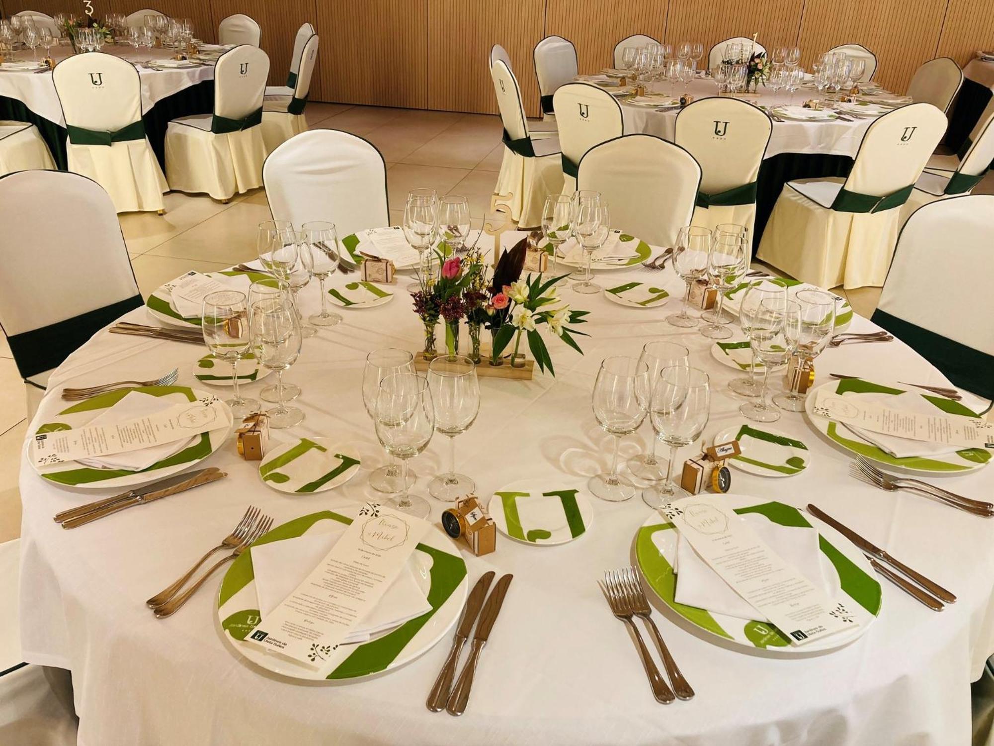 Hotel Jardines De Uleta Suites Vitoria-Gasteiz Exteriér fotografie