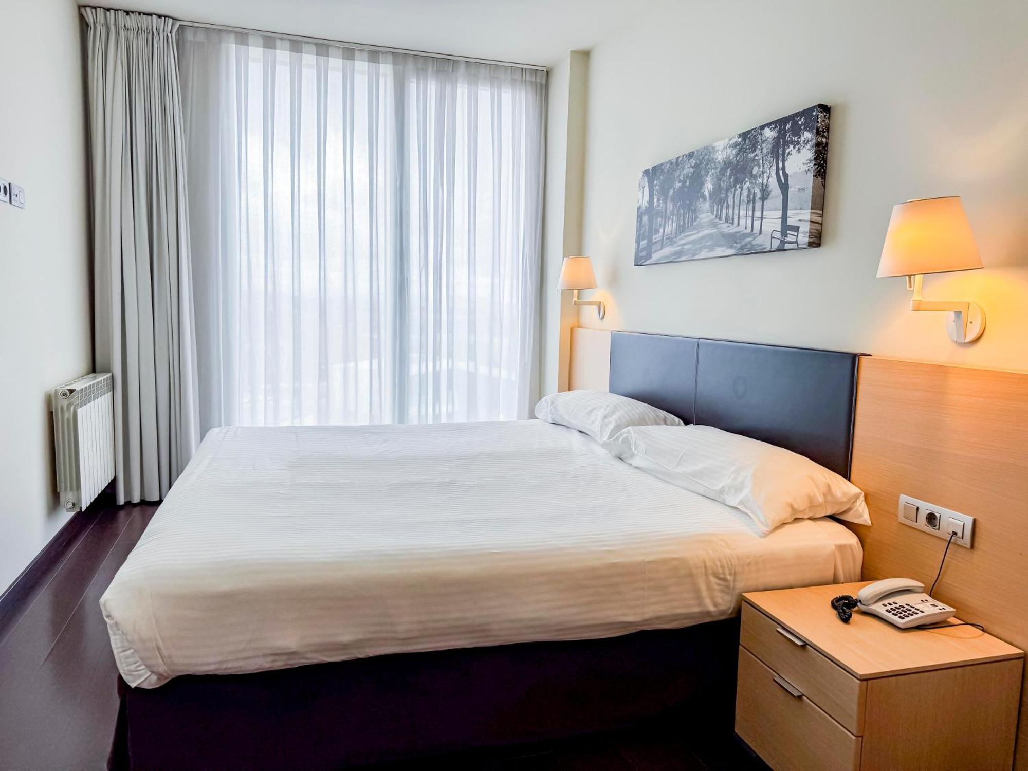 Hotel Jardines De Uleta Suites Vitoria-Gasteiz Exteriér fotografie