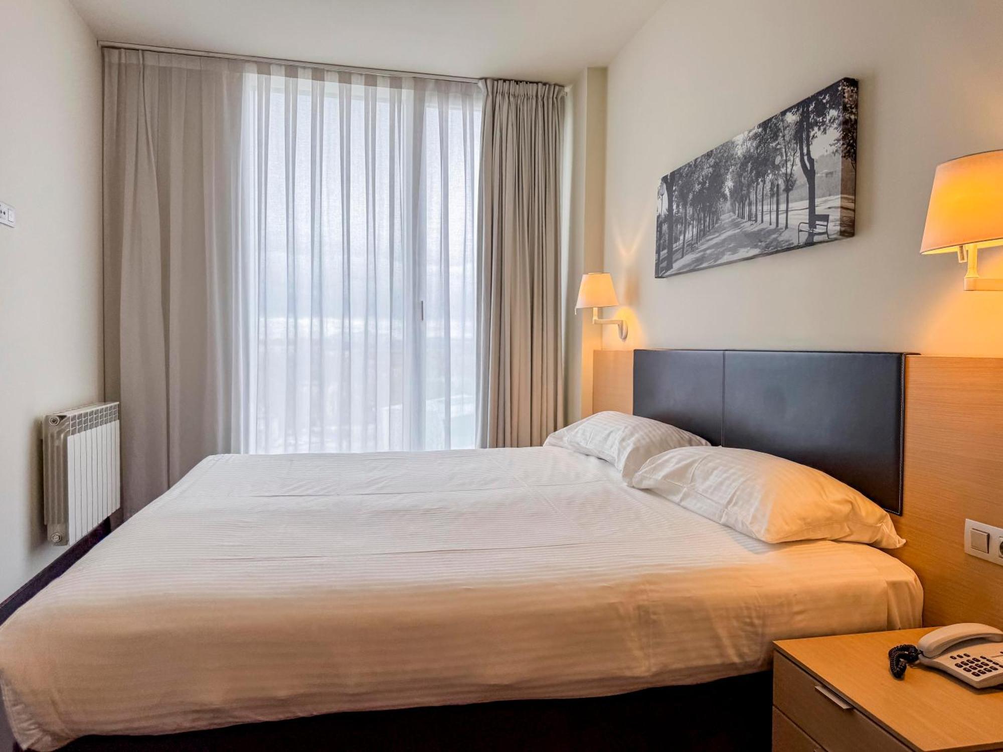 Hotel Jardines De Uleta Suites Vitoria-Gasteiz Exteriér fotografie